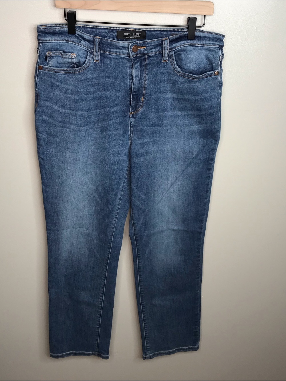 Judy Blue Medium Blue Straight Fit Denim Jeans 15/32